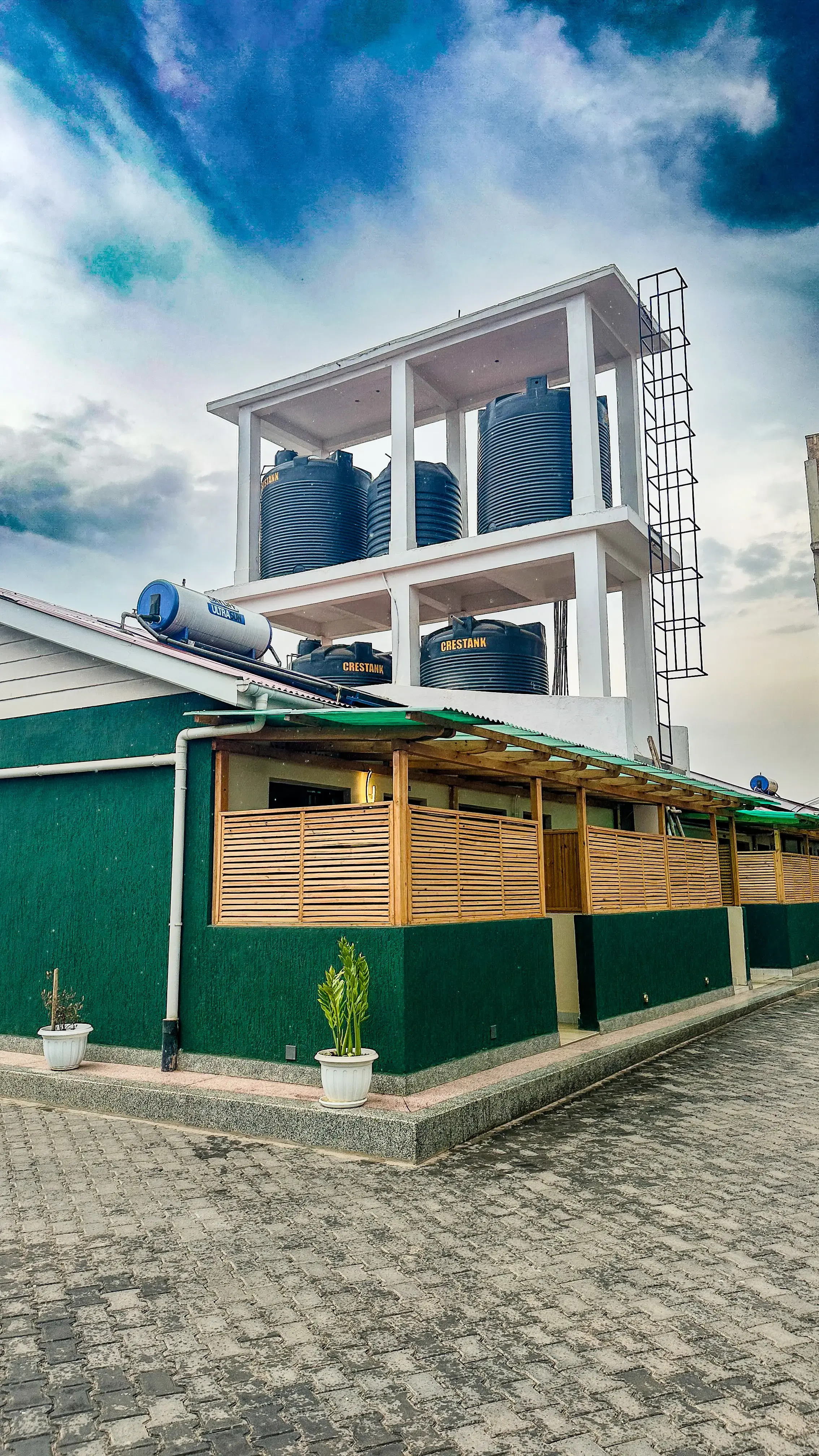 Baguma Hotel courtyard